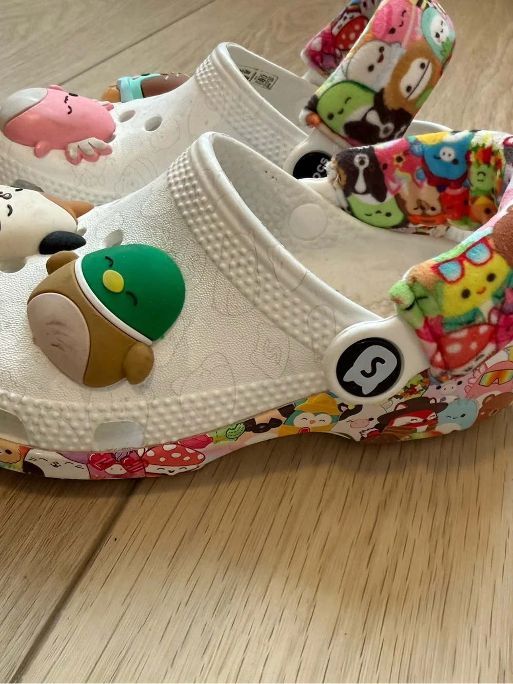 CROCS